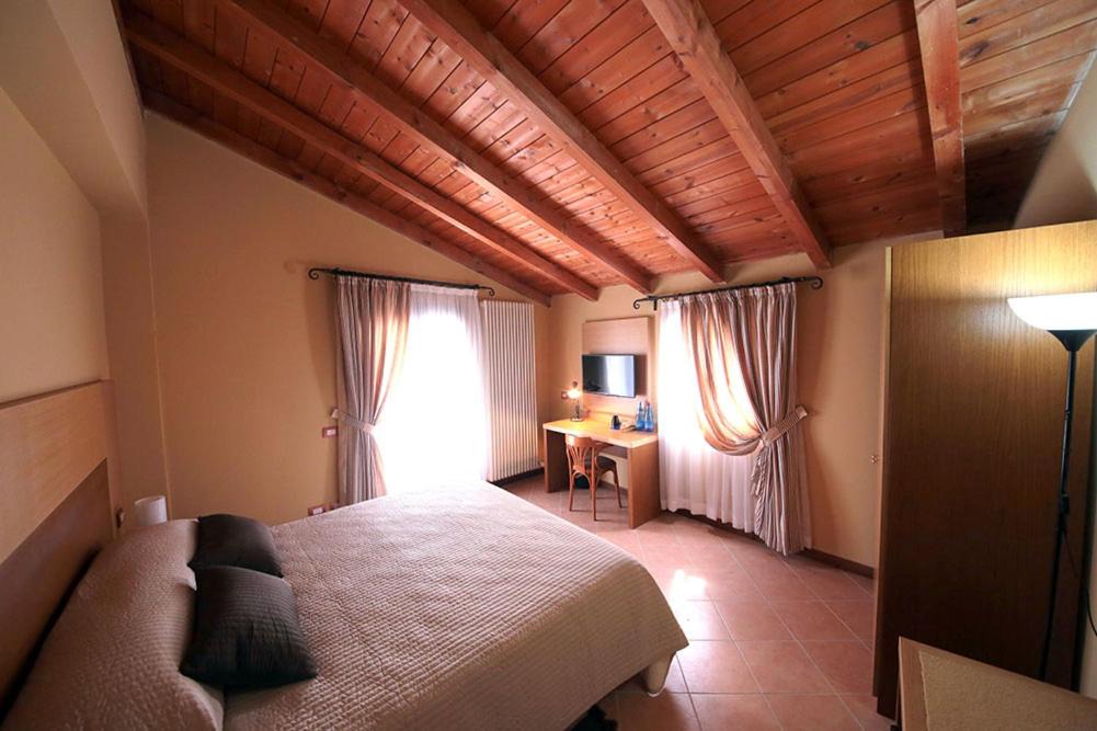 Photo of Bedroom in Mombaroccio