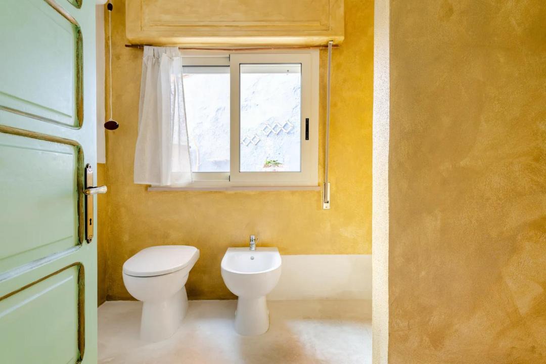 Photo of Bathroom in Bosa Historic Centre