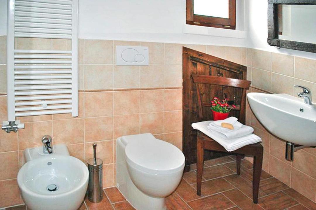 Photo of Bathroom in Montefortino