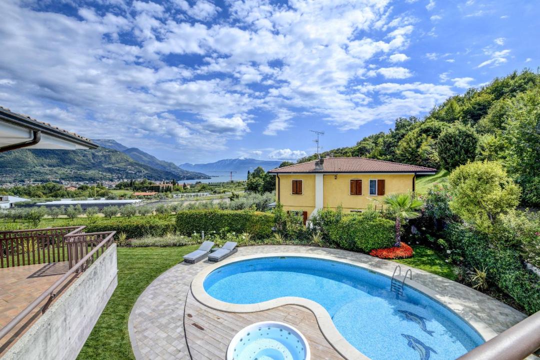 Photo of Others in Cunettone-villa