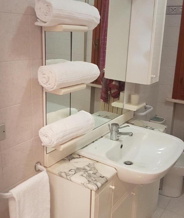 Photo of Bathroom in Senigallia