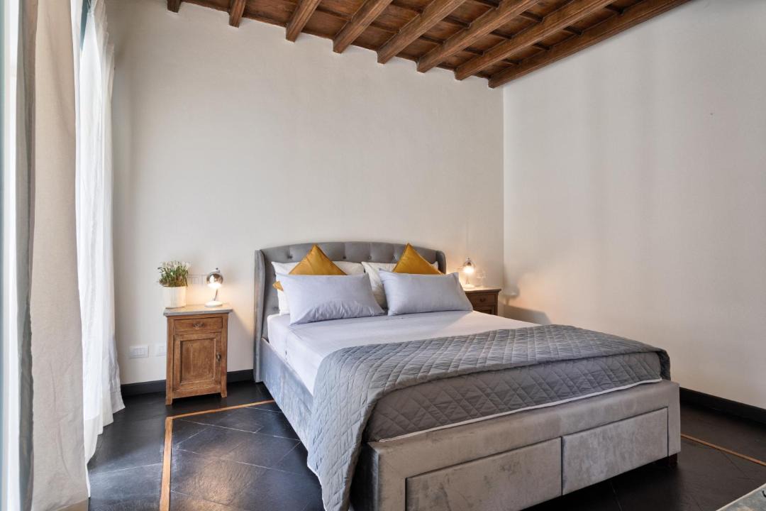 Photo of Bedroom in Roman Quarter