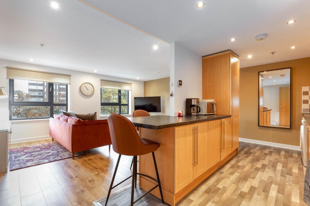 Photo of Livingroom in Glasgow Westend