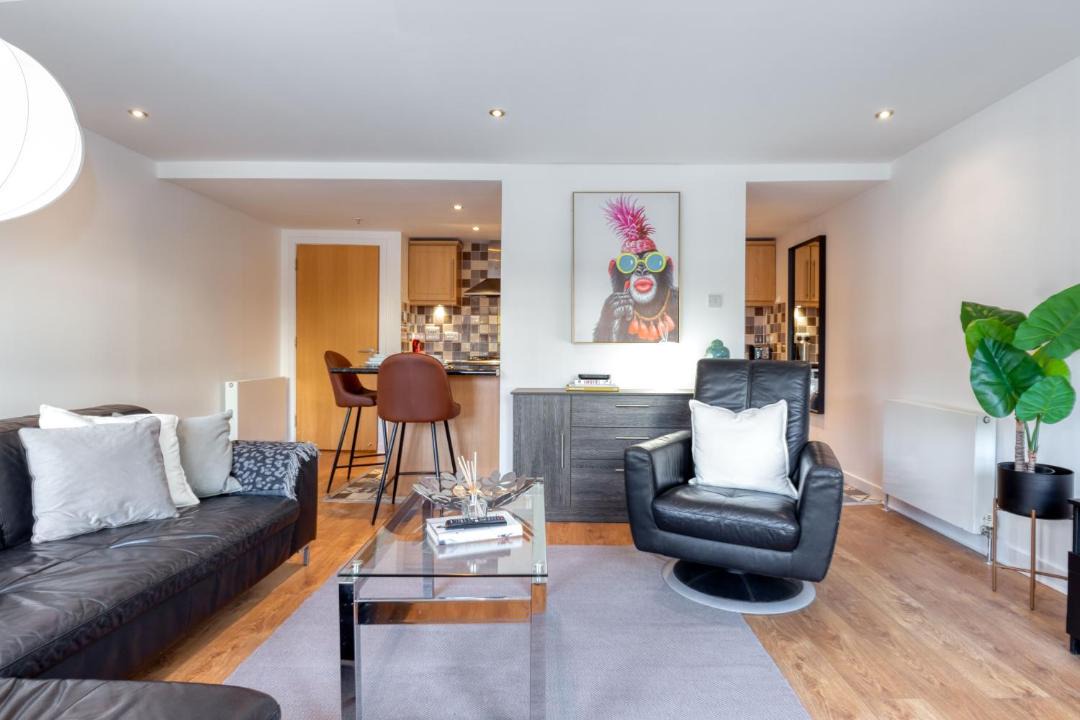 Photo of Livingroom in Glasgow Westend