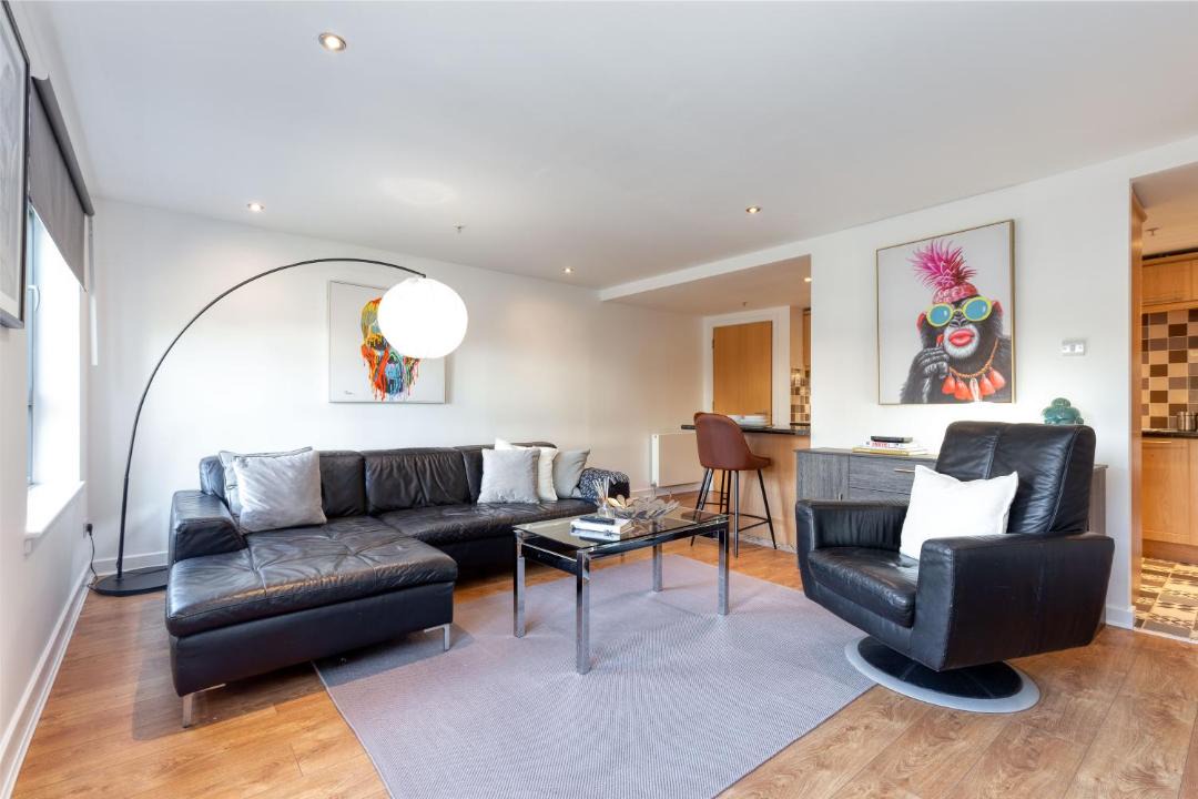 Photo of Livingroom in Glasgow Westend
