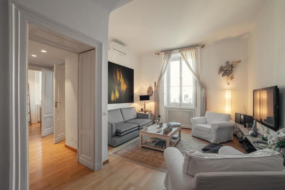Photo of Livingroom in Magenta
