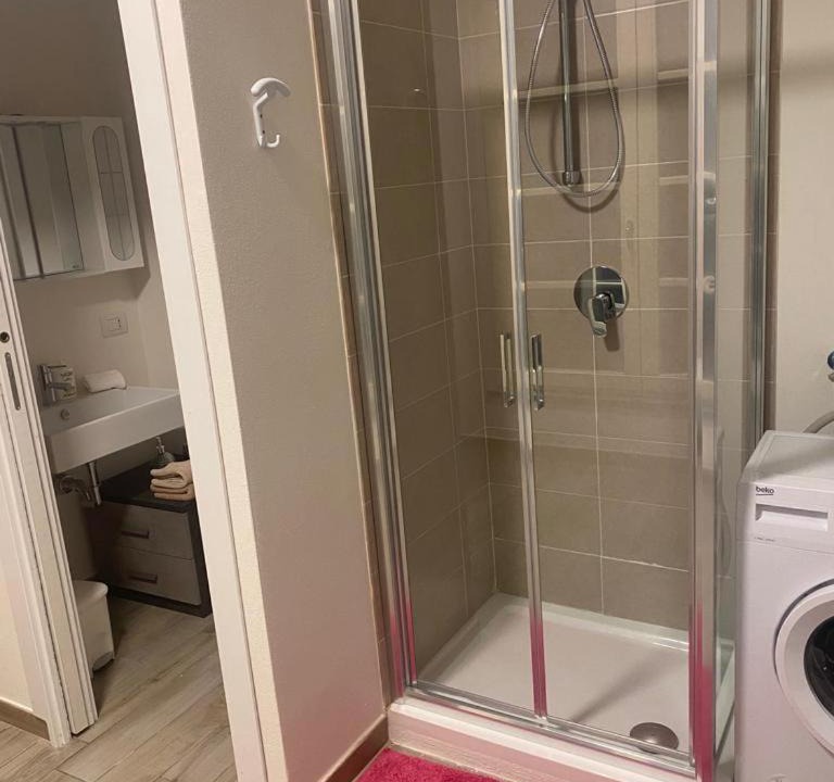 Photo of Bathroom in Crema