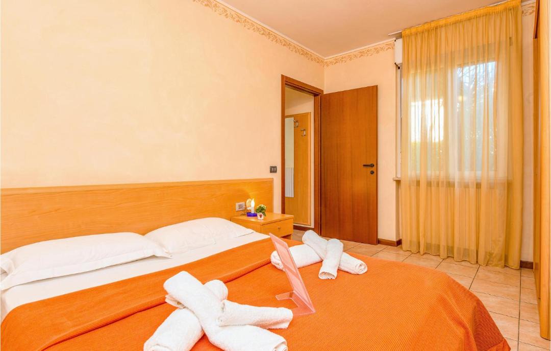 Photo of Bedroom in Toscolano Maderno