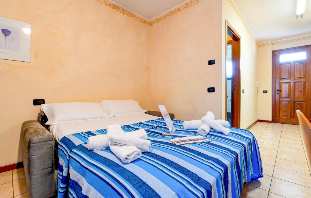 Photo of Bedroom in Toscolano Maderno