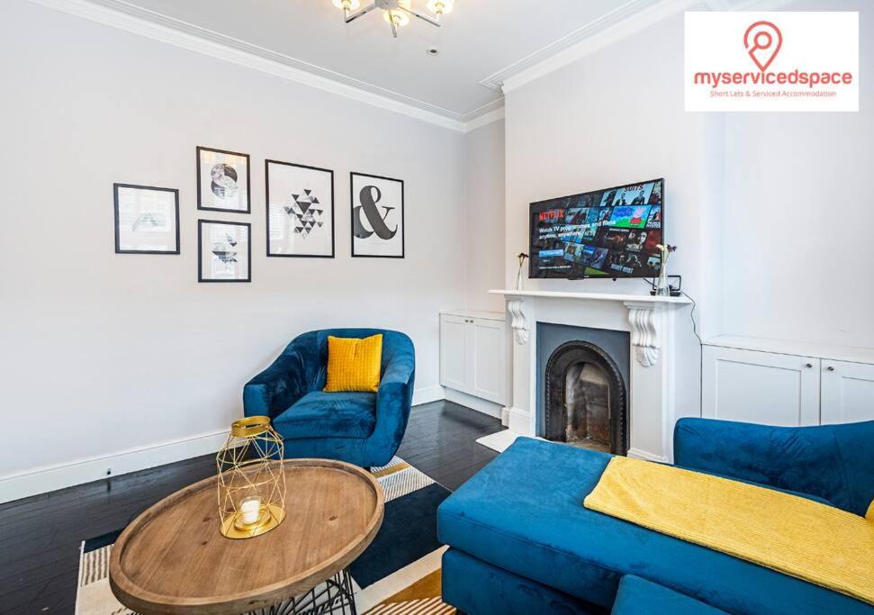 Photo of Livingroom in Battersea