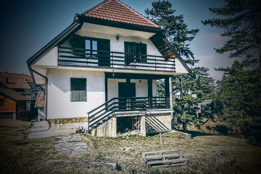 Photo of Buildings in Kremna