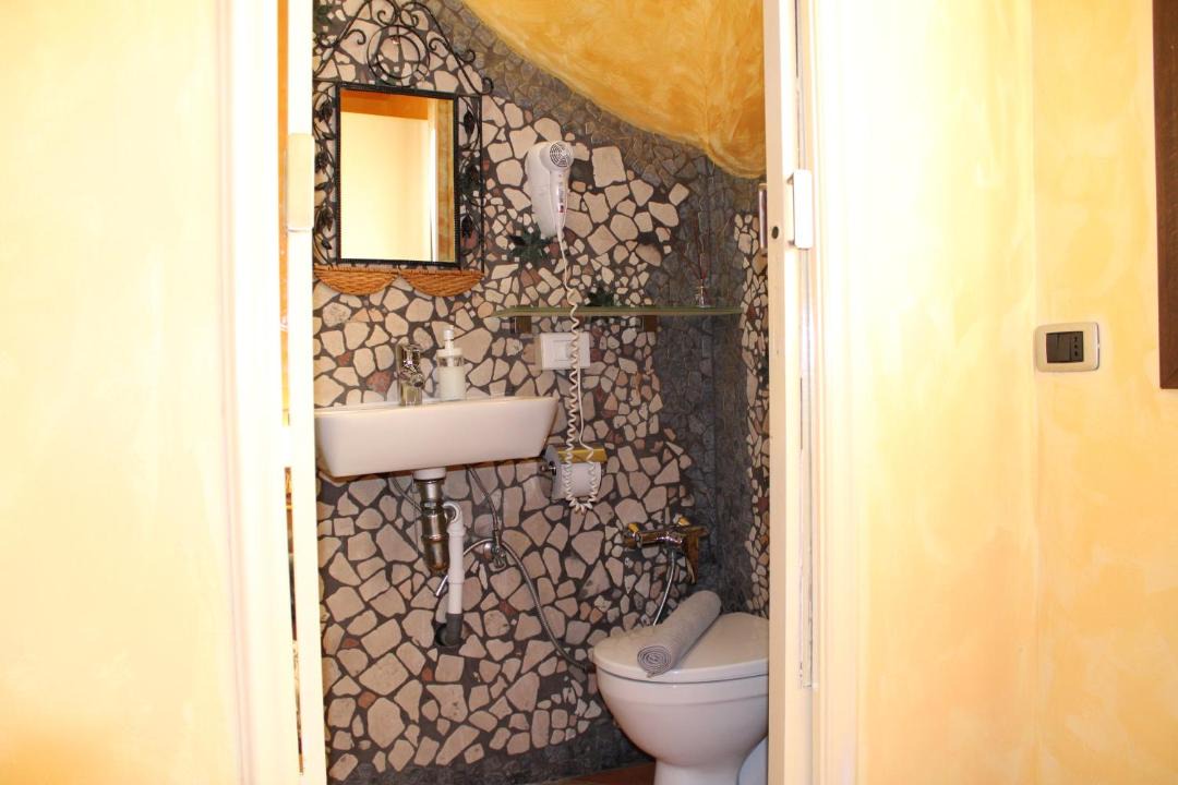 Photo of Bathroom in Ravarino