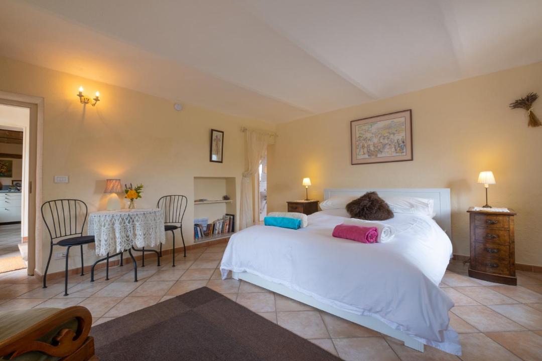 Photo of Bedroom in Neive