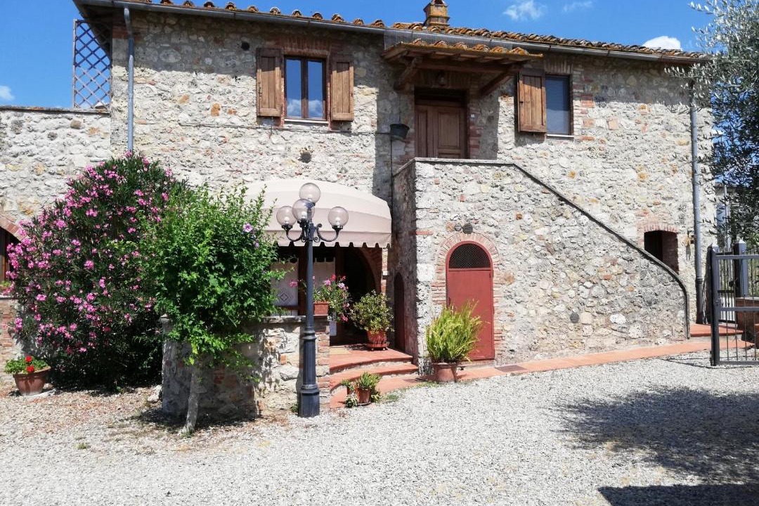 Photo of Others in Lornano