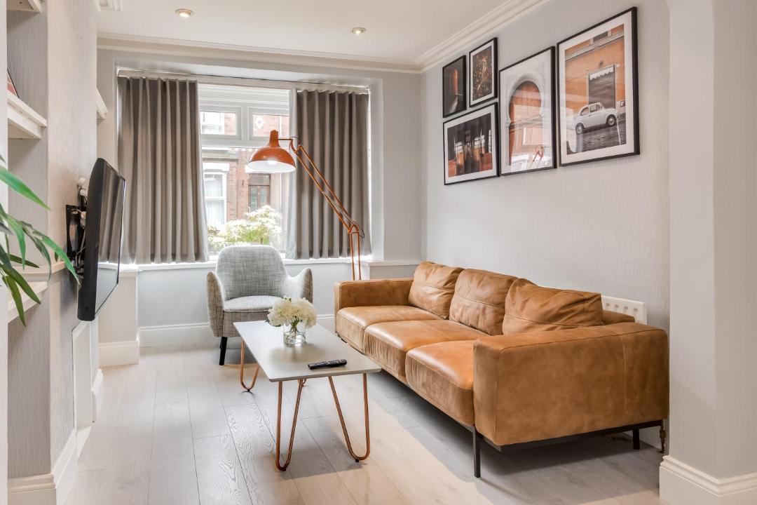 Photo of Livingroom in Queens Quarter