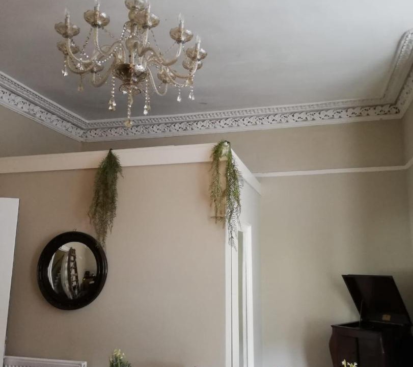 Photo of Livingroom in Glasgow Westend