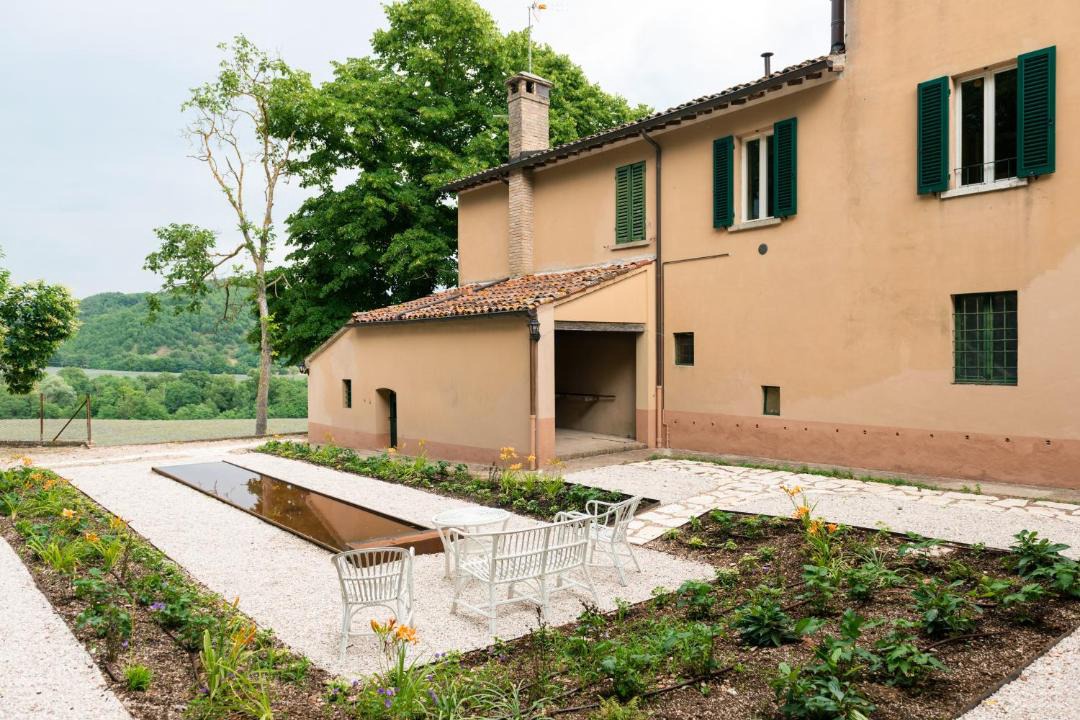 Photo of Others in Urbania