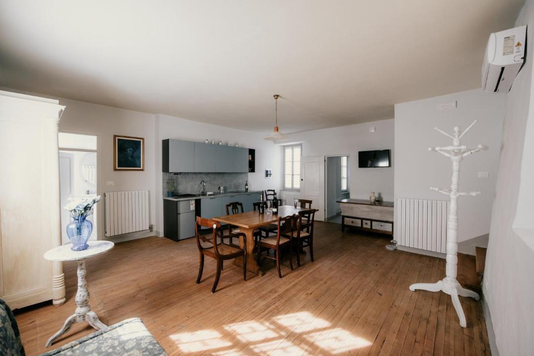 Photo of Livingroom in Santo Stefano Belbo