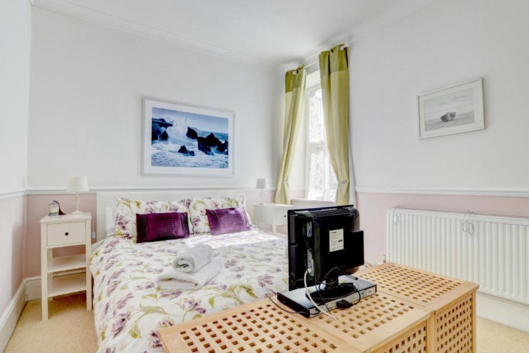 Photo of Bedroom in Mortehoe