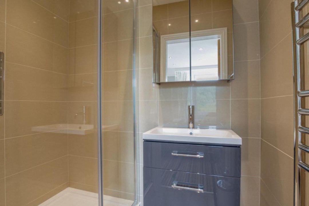 Photo of Bathroom in Looe