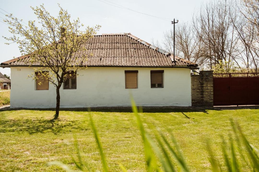 Photo of Buildings in Backi Monostor