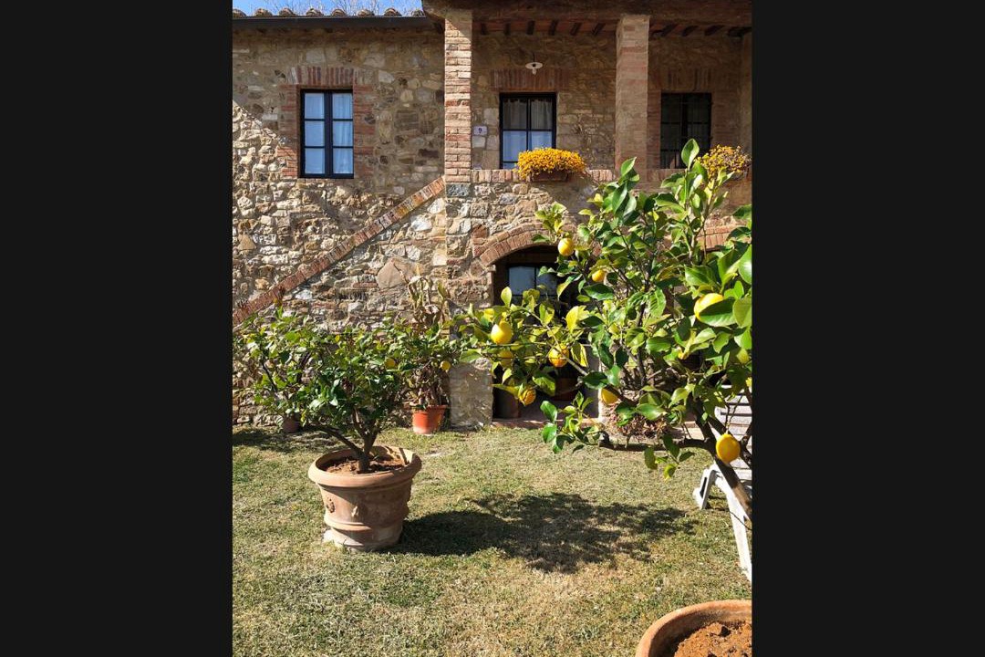 Photo of Buildings in Quercegrossa