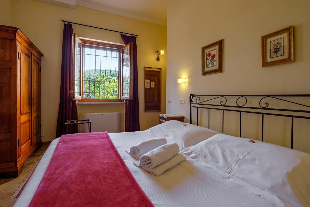 Photo of Bedroom in Saturnia