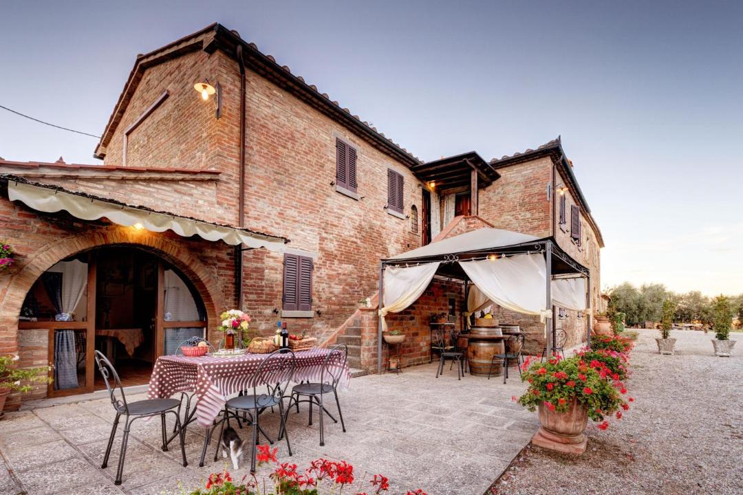 Photo of Buildings in Cortona