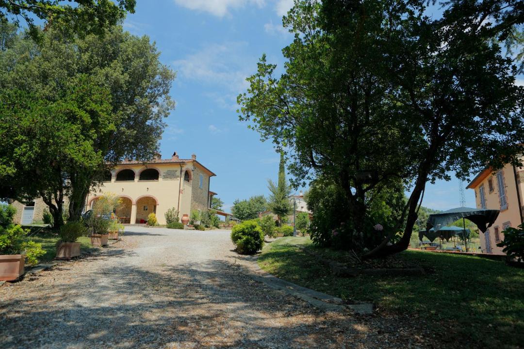 Photo of Buildings in Torre A Castello