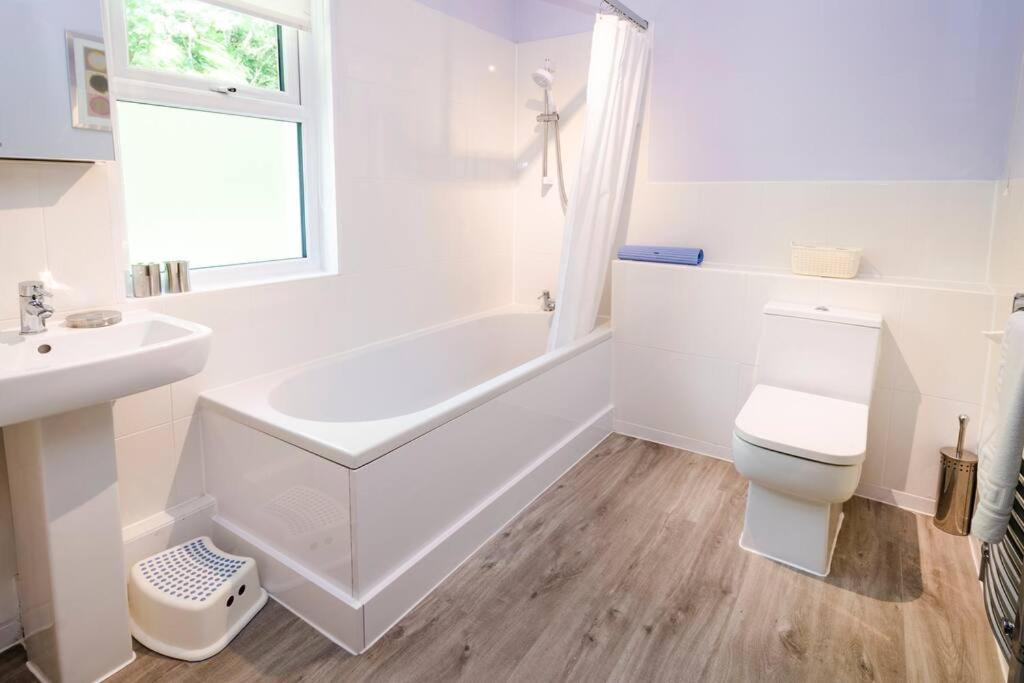 Photo of Bathroom in Chapel Stile