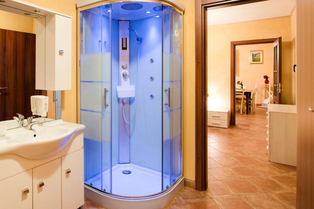 Photo of Bathroom in Marone