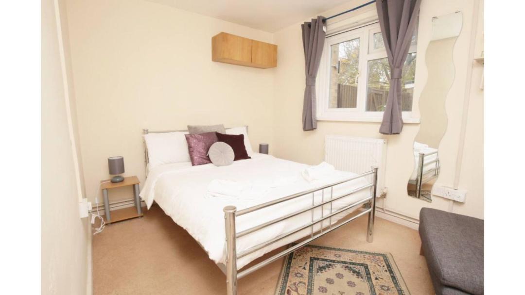 Photo of Bedroom in Oxford