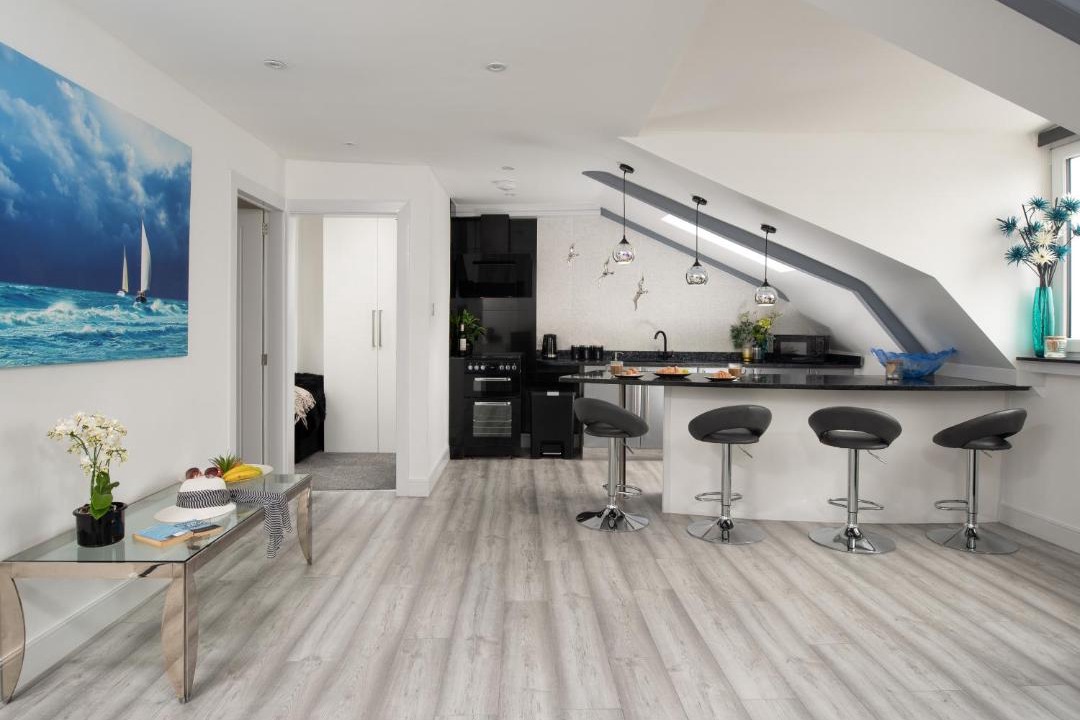 Photo of Livingroom in Torquay City Centre