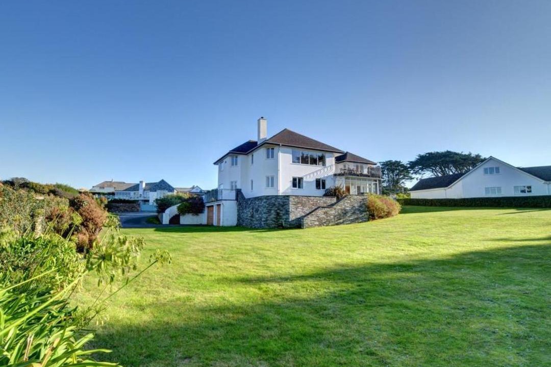 Photo of Buildings in Constantine Bay