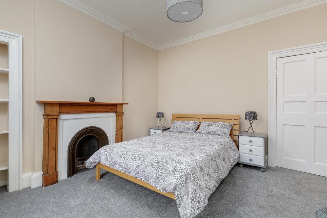 Photo of Bedroom in Newington