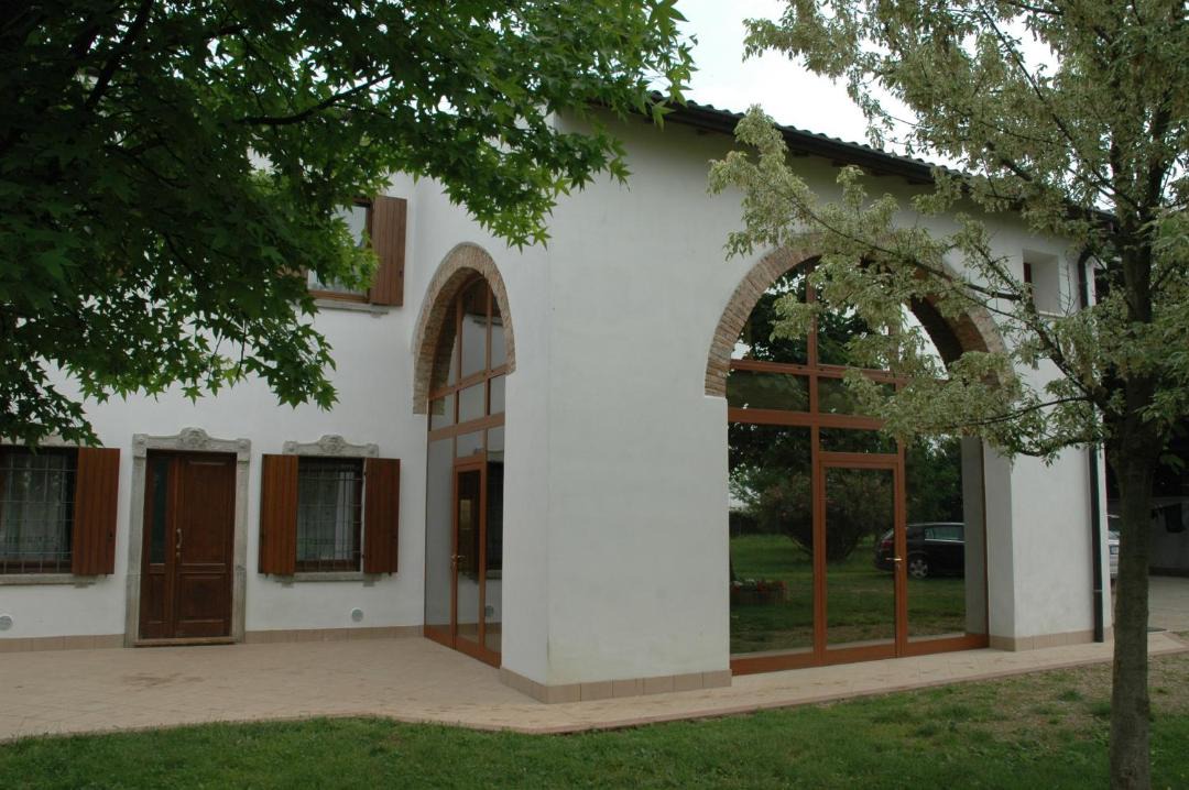 Photo of Buildings in Sud