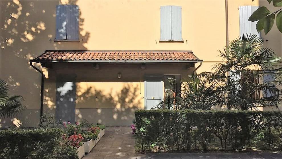 Photo of Buildings in Saragozza-Porto