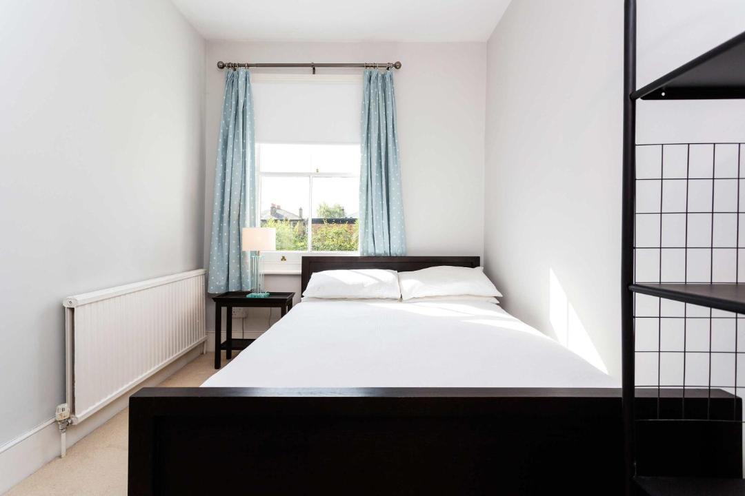 Photo of Bedroom in Ealing Common