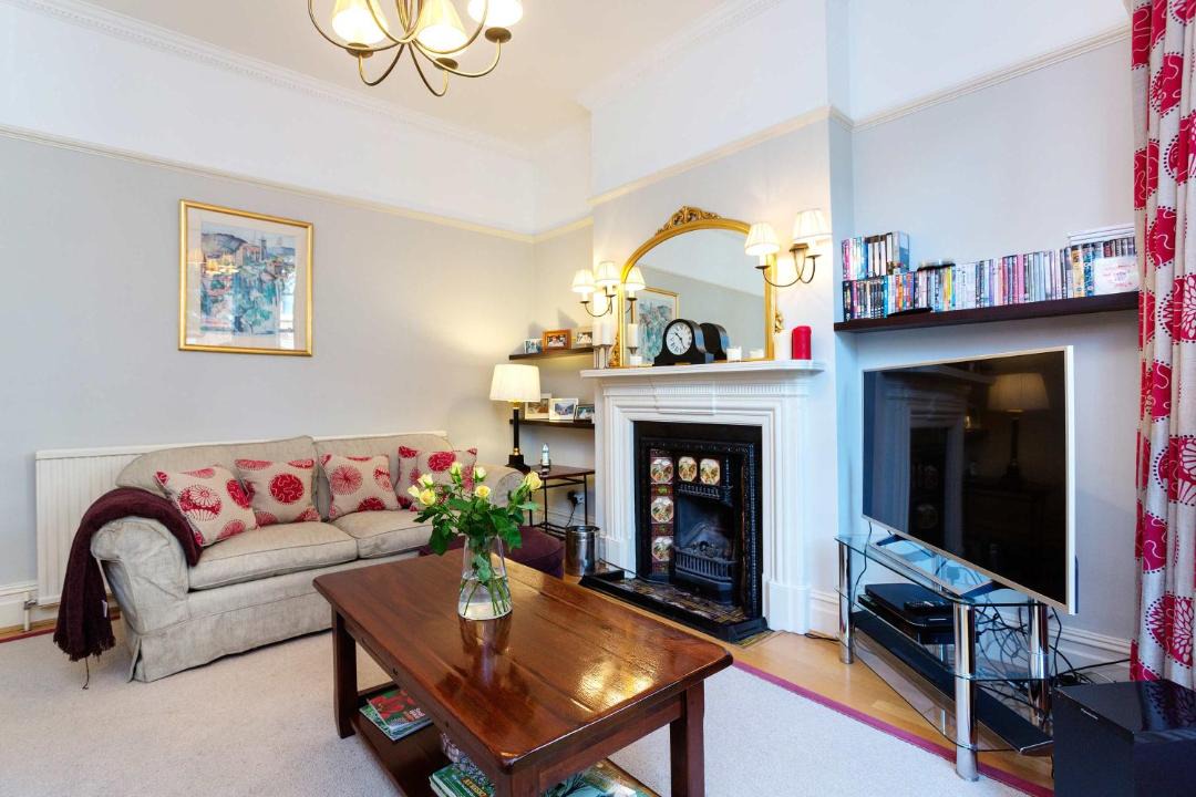 Photo of Livingroom in Ealing Common