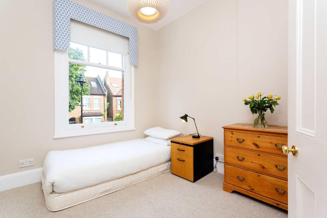 Photo of Bedroom in Ealing Common