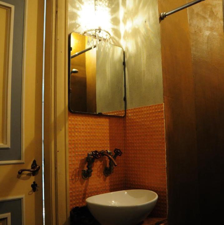 Photo of Bathroom in Tivoli