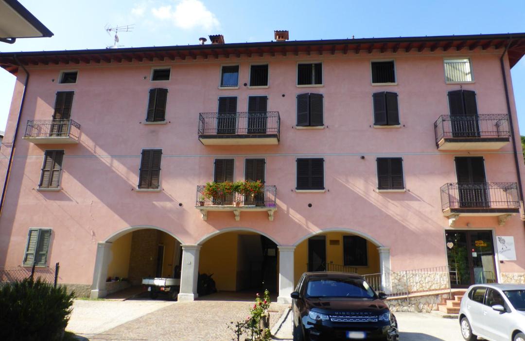 Photo of Buildings in Casto