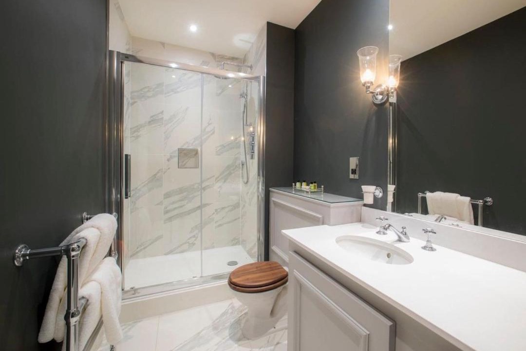 Photo of Bathroom in Lauder
