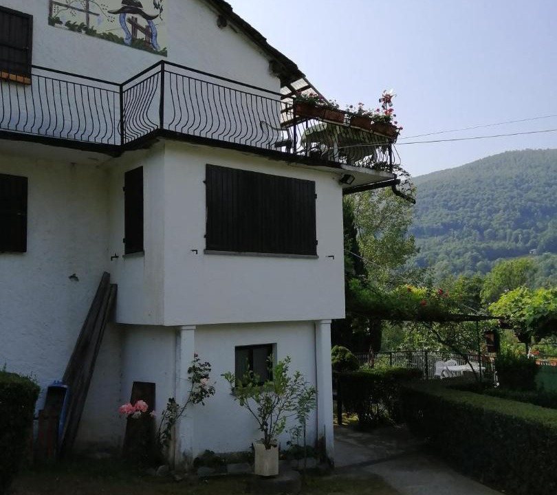 Photo of Buildings in Drusacco