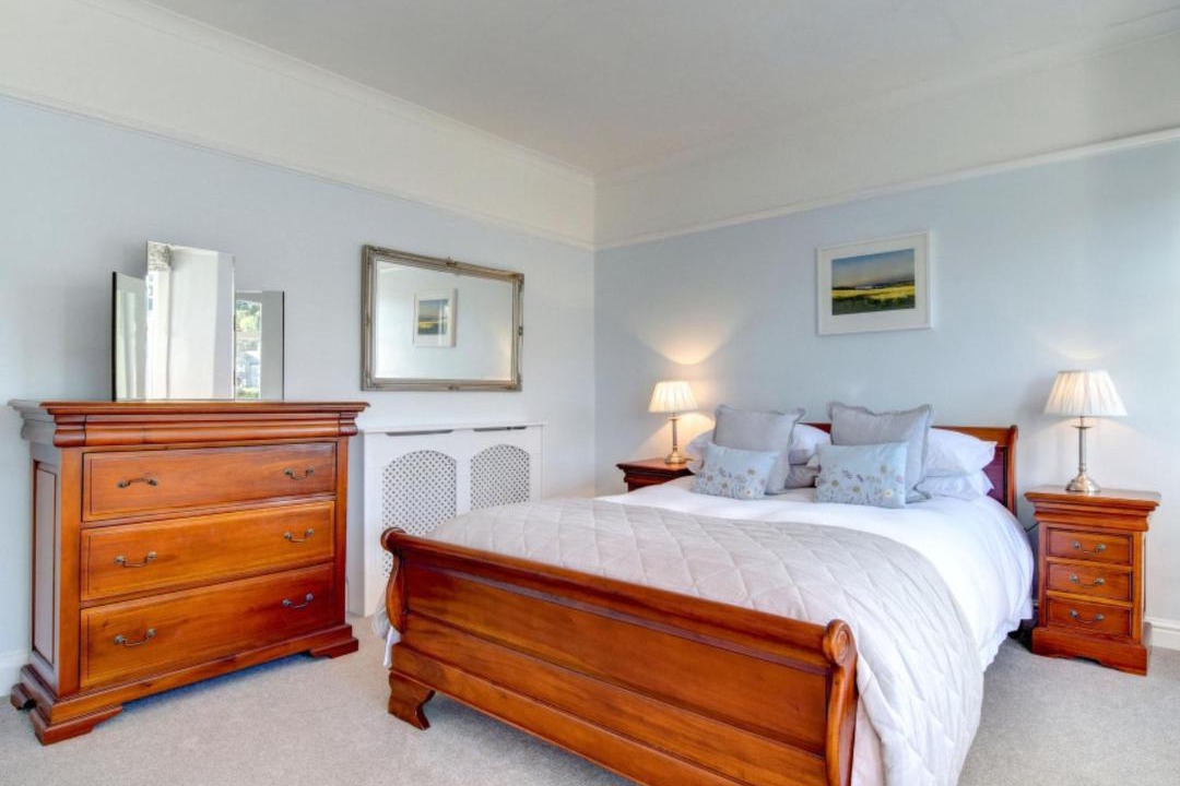 Photo of Bedroom in Looe