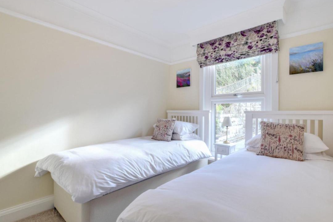 Photo of Bedroom in Looe