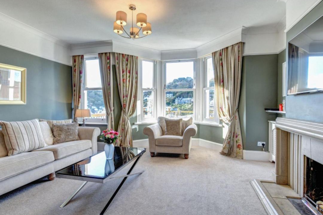 Photo of Livingroom in Looe