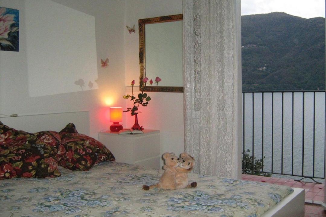 Photo of Bedroom in Cannobio