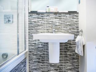 Photo of Bathroom in Sandford-on-Thames