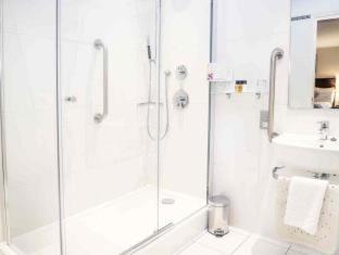 Photo of Bathroom in Oxford